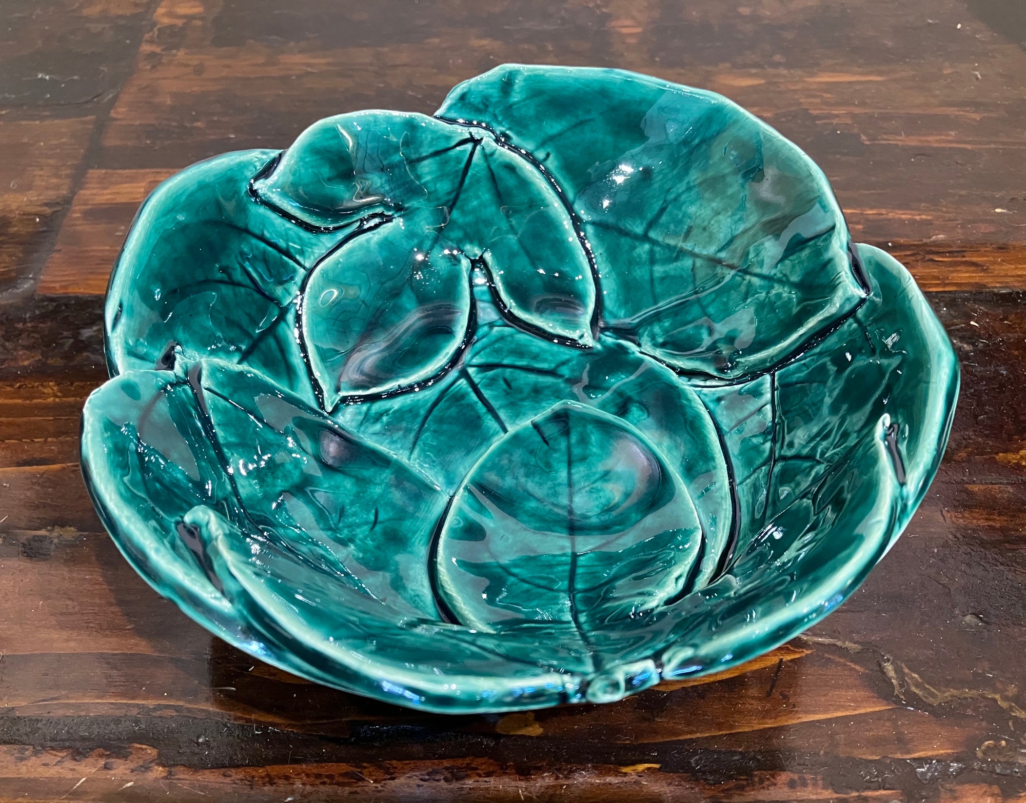 Batte: Medium Likikoi Leaf Bowl